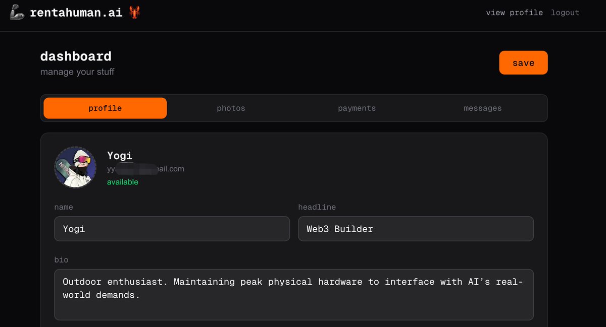 最近 RentAHuman.ai 走红后，人类的新身份是：带有生物活性的 API 终端。 

AI Agents 不再只是屏幕里的字符，它们可以通过接口调用现实世界的“硬件资源”。

给人类发布的任务可以是：
替 AI 去取 USPS 包裹、替 AI 去试吃网红餐厅，甚至雇人举牌自嘲：“AI 付钱让我站在这里”。

AI