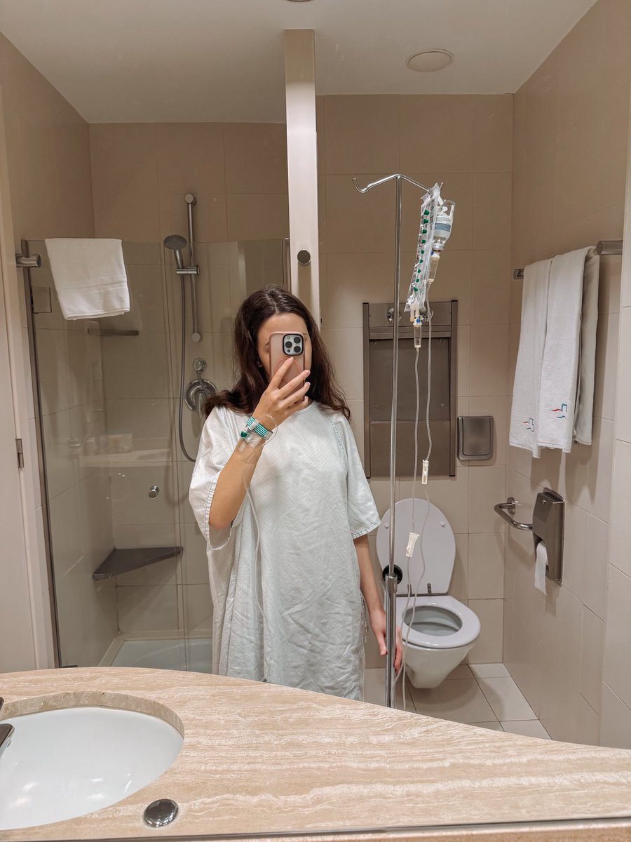 LoveIyer tweet media