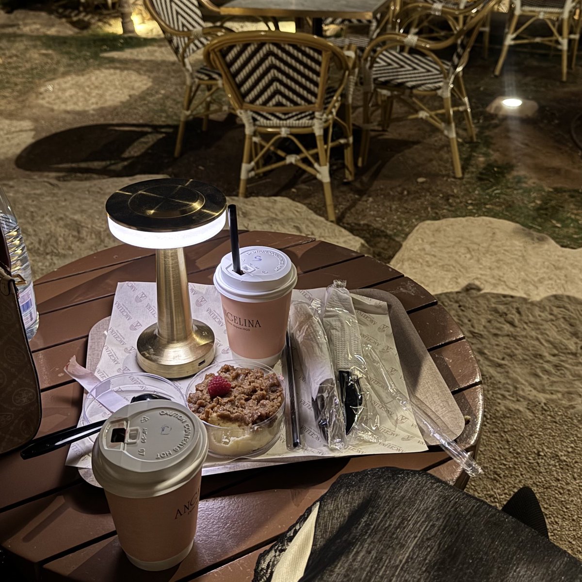 j56ma's tweet photo. اجيييييك يسلم راااااسك 
شلون ما اجيك؟
❤️❤️❤️❤️ https://t.co/RLscvTGrU3