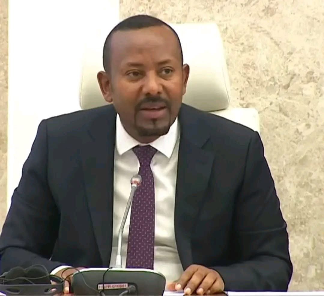 initich_k's tweet image. መከላከያ በቂ ጉልበት አለው የኤርትራ እርዳታ አያስፈልገውም  2013
የኤርትራ መንግስትና ህዝብ ከልብ እናመሰግናለን እነሱ ባይኖሩ ጦርነቱ ምን እንደሚሆን ግልፅ ነው 2014
ከኤርትራ ጋር የተጣላነው ትግራይን ስላፈረሱ ነው 2018 በፓርላማ

ቀጣፊ