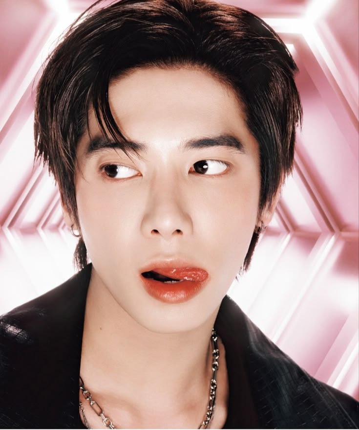 TXTChartData's tweet image. Happy birthday Taehyun❤️

ETERNAL YOUTH WITH TAEHYUN 
#ForeverWithYouTH
#텬냥이생일_모아가_축하한다고냥
#テヒョンはMOAの揺るがない星の光