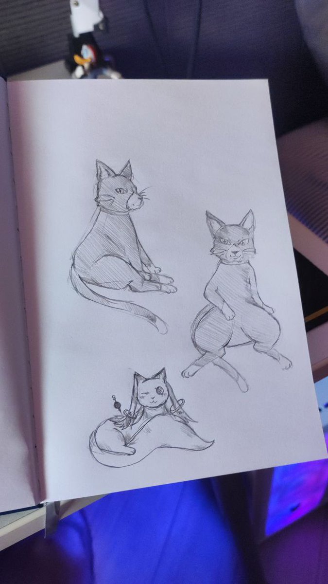 Queen | corona emoji tweet media