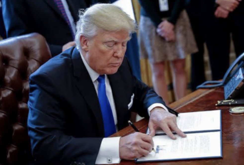 crypto_king34's tweet photo. 🚨 BREAKING 🚨

🇺🇸 PRESIDENT TRUMP SIGNED
AN EXECUTIVE ORDER TO START
ALTSEASON FROM 10TH FEB 2026

THIS IS MASSIVE !! https://t.co/Nc978Dg7qa