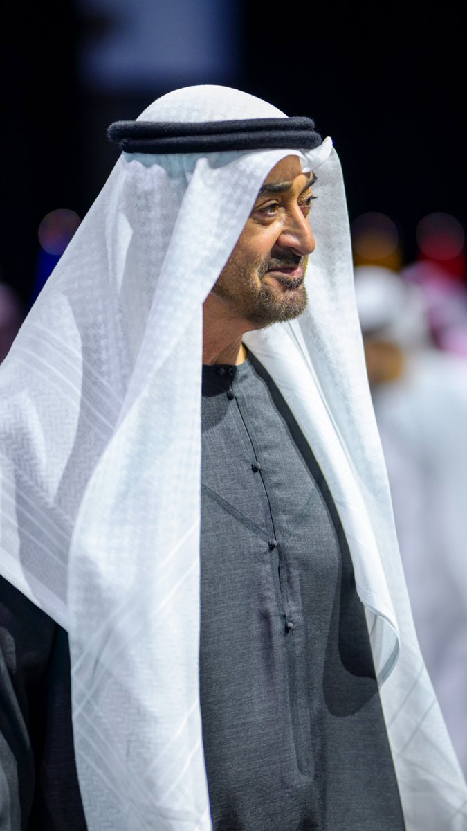 - ادعوا له في صلاتكم و قيامكم و في جهركم و سركم .. 

اللهم بارك واحفظ رئيس دولتنا وولي أمرنا سيدي صاحب السمو الشيخ #محمد_بن_زايد، واحطه بالعناية والتأييد والتسديد ووفقه للحق والخير والقول الرشيد، واجعله يالله ذخراً للبلاد والعباد، اللهم بارك له في دينه وعمره ورزقه وعافيته، وإجعله