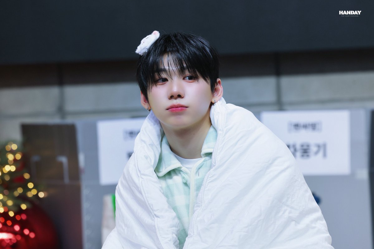 HANDAY tweet media