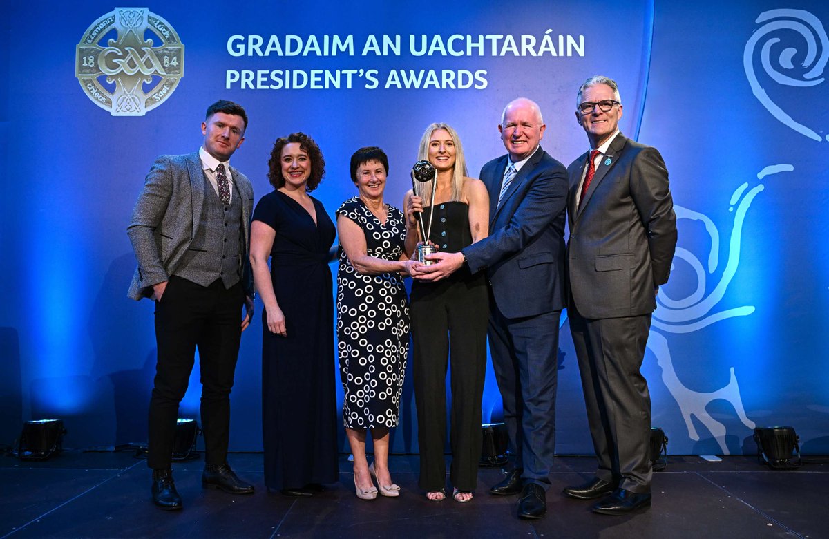 VinehallDisplay's tweet image. Proud to support the @officialgaa President’s Awards at Croke Park with our custom stage backdrop and branding! 👉 Learn more: 🌐 vinehall.ie

#GAA #CrokeParkEvents #EventProduction #EventBranding #BackdropDesign #Conference #Design #Build #Deliver