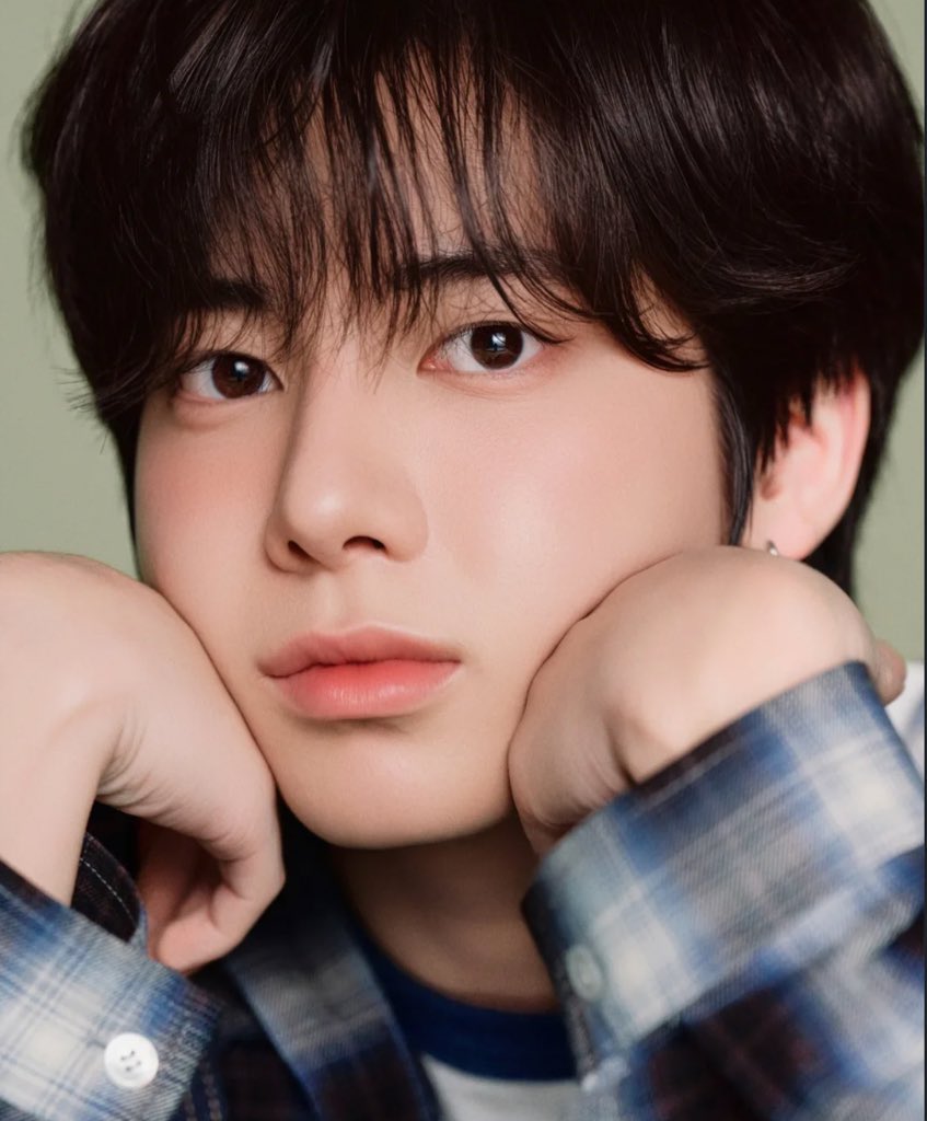Happy 24th birthday to the talented Taehyun of TXT.