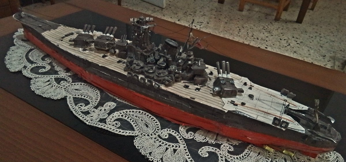 Rayan77_art's tweet photo. #PaperCraft #paper #WW2 #handmade  #WarThunder #worldofwarships #ship #Yamato #Navy 
I'm finally back after a long time of passing the university exams,the first thing I did was fixing the look of my paper Yamato,a better looking bridge and doing some minor changes to the turrets https://t.co/nqa3R6C3h6