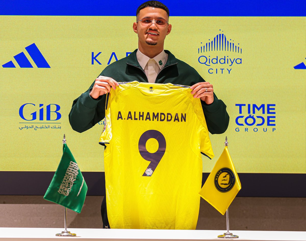 عمرو tweet media