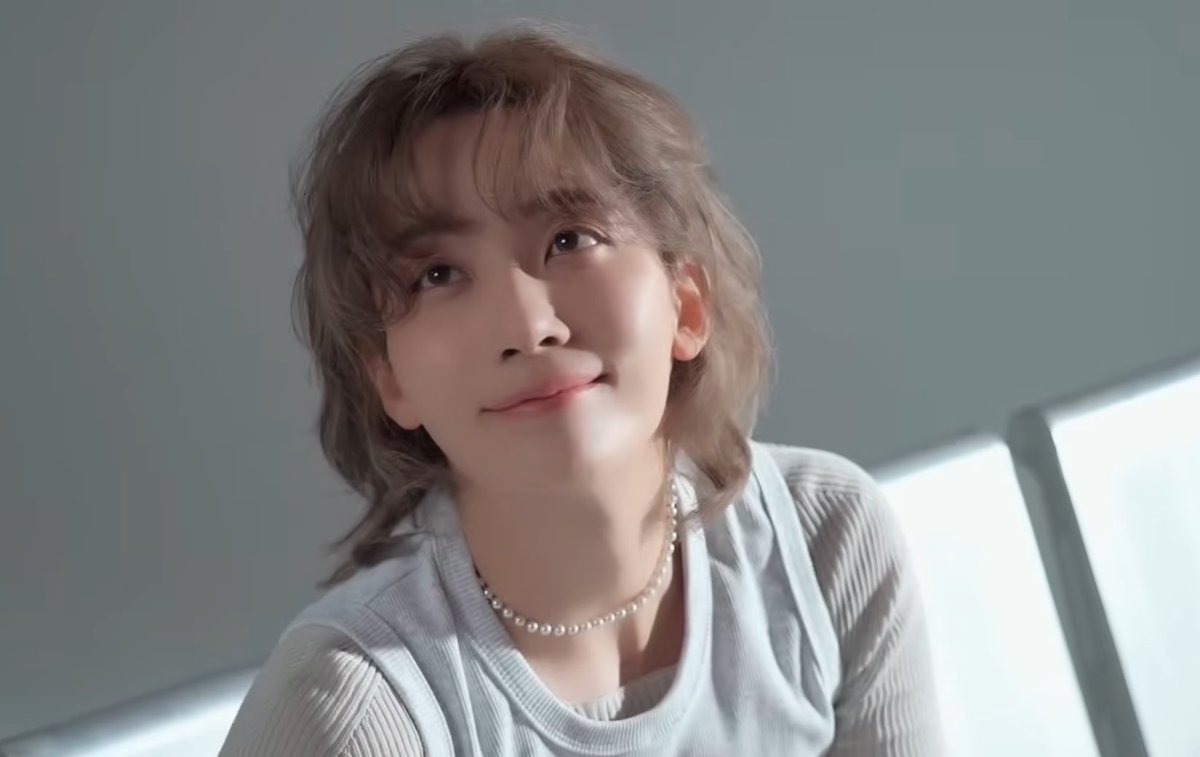 JEONGHAN SO PUPPY CODED HERE 😭🤏 #iseenodifference