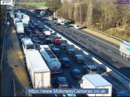MotorwayCameras's tweet image. #M1 Northbound is CLOSED between J12 (Flitwick) and J13 (Milton Keynes) due to an accident - Road not expected to fully re-open before 19:00 - Latest @ Roadca.ms/2014