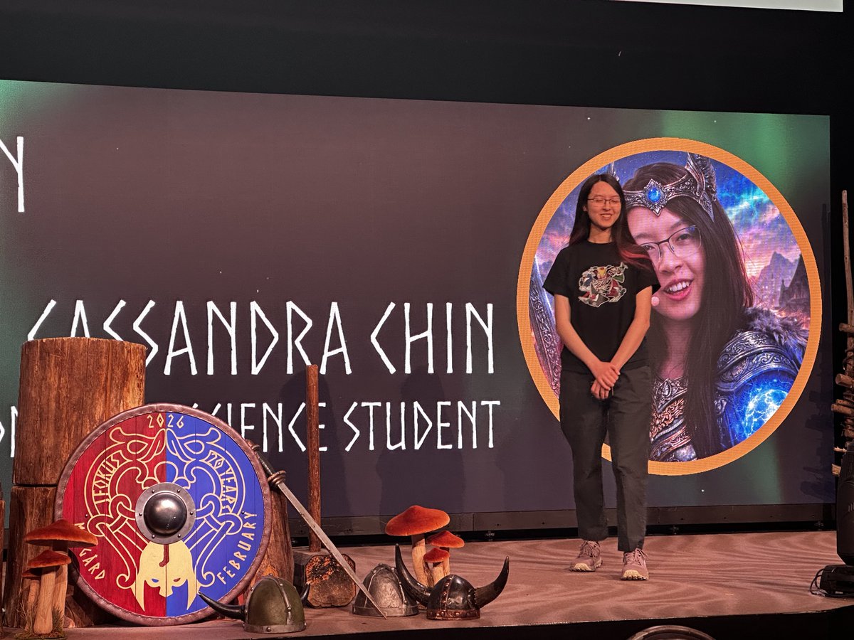 Aki 💙💛 tweet media