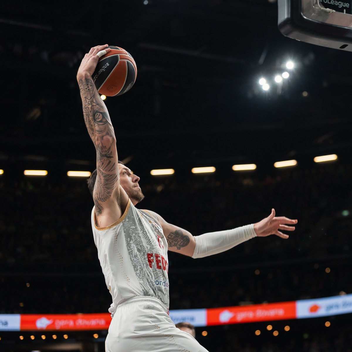 FCBBasketball's tweet photo. With @asmonaco_en dropping by tomorrow, the next World Champion and @EuroBasket winner stops by at the @SAPGarden. All about part deux of the @EuroLeague double week: https://t.co/4PYE5CBD47
#FCBB #WeBallTogether #BAYASM https://t.co/ia5D6MskoX