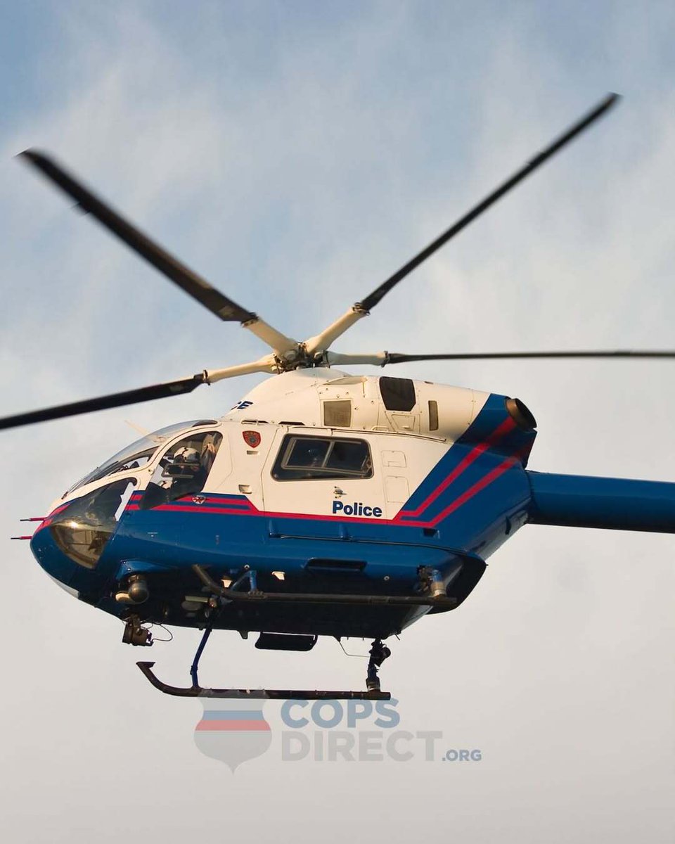 CopsDirect's tweet image. Who’s here at SHOT Show?! @shotshow Let’s meet up! Since 2016, Cops Direct has helped save lives by supplying emergency medical kits to police agencies nationwide. Your support keeps this work going. #cops #police #lawenforcement #firstresponders #donate