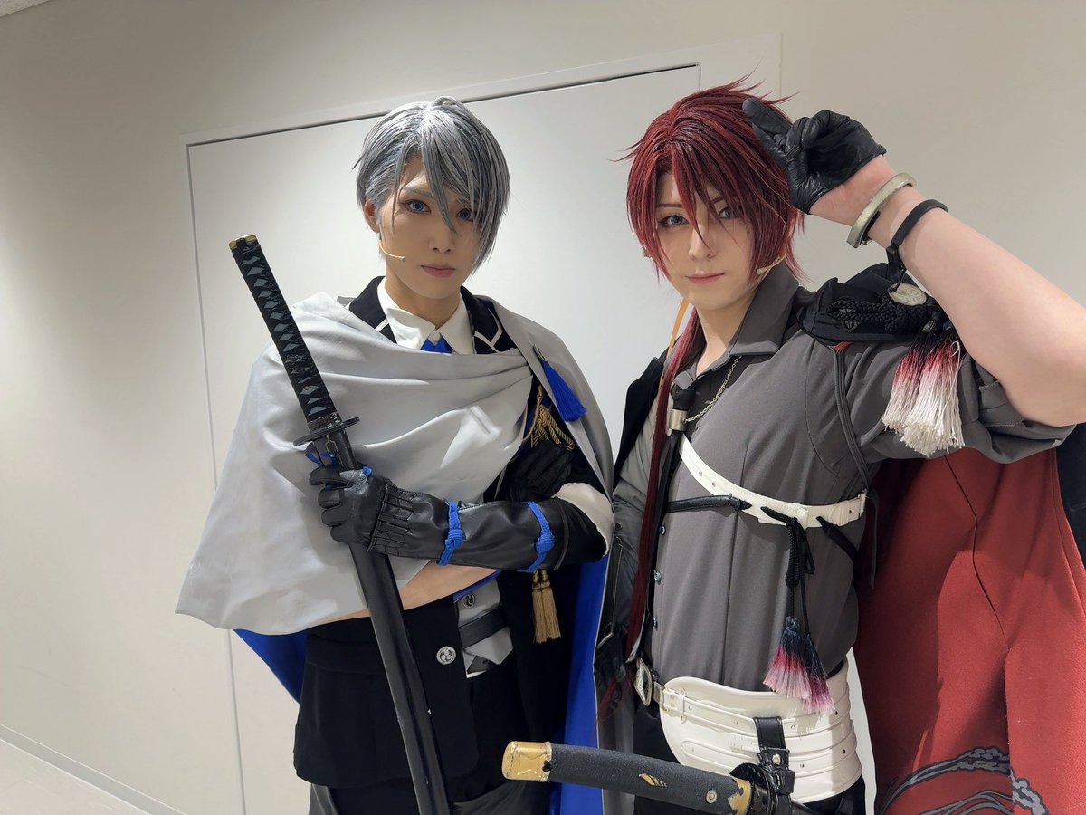 ミュージカル『刀剣乱舞』～静かなる夜半の寝ざめ～

大阪公演、10日目ありがとうございました！
山姥切長義のけんたくんと📸
意外と色んな役で共演してる…。
勝手にかっこいいお兄ちゃんができたと思ってます😋

#刀ミュ