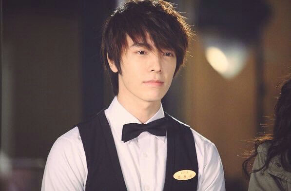 이동해 커피프린스 나가야될거 같이 생김