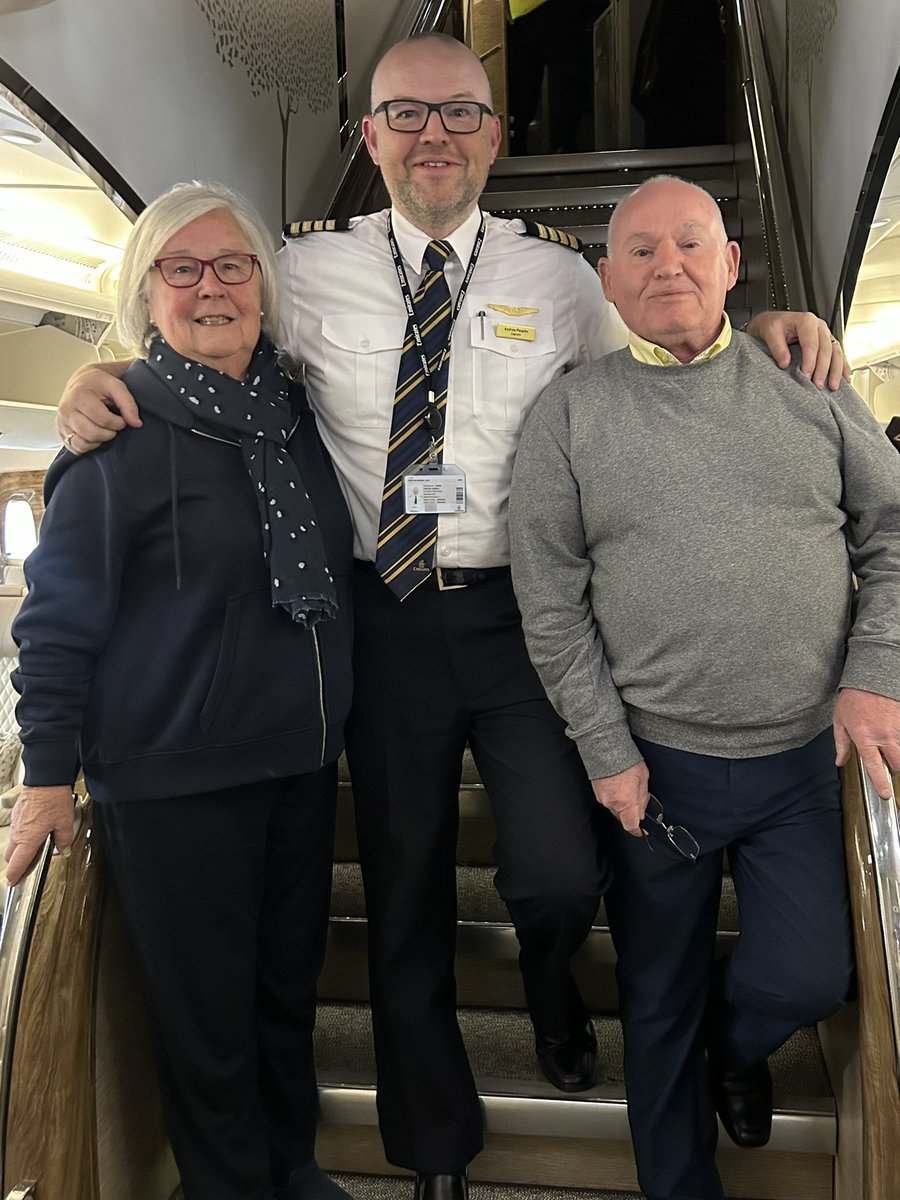 Nice to fly the parents back home to <a href="/manairport/">Manchester Airport</a> today! Managed to get away with a nice landing as well on 05L! Time for a chippy tea! 🐟#Dubai #Manchester #EK17