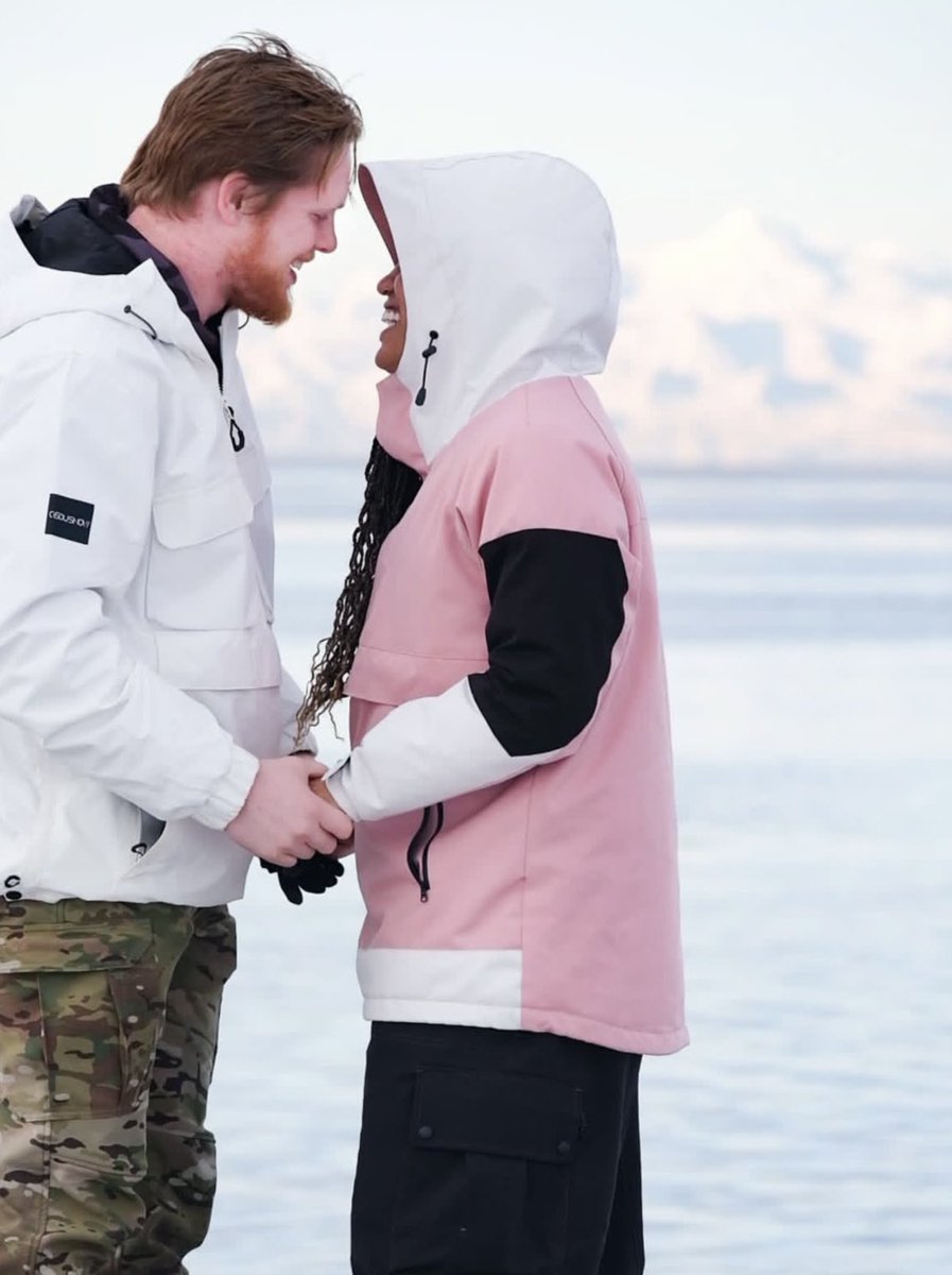 swirl_bwwm's tweet image. Sean and Corine🤴🏼👸🏾We met 3 years ago in jiu jitsu but we remained friends for a year until we started to hang out a lot more. We then have been inseparable. We have been together for 2 years. I said YES!!!!💍
#proposal #shesaidyes #interracial #interracialdating #swirl #love