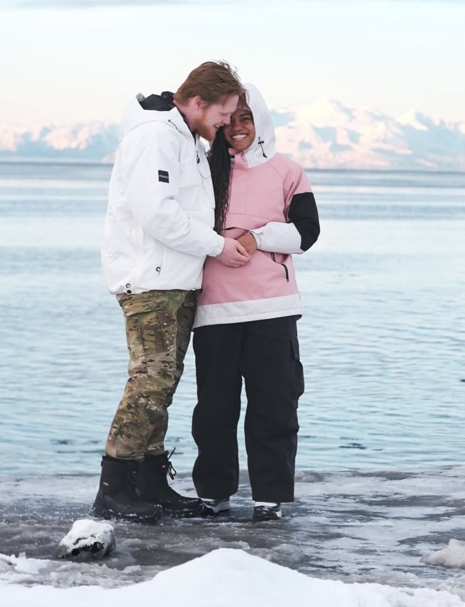 swirl_bwwm's tweet image. Sean and Corine🤴🏼👸🏾We met 3 years ago in jiu jitsu but we remained friends for a year until we started to hang out a lot more. We then have been inseparable. We have been together for 2 years. I said YES!!!!💍
#proposal #shesaidyes #interracial #interracialdating #swirl #love