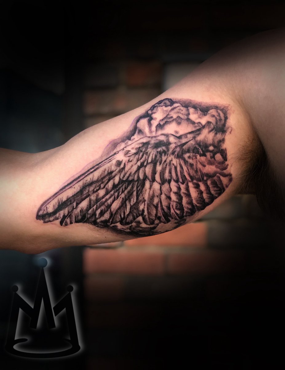 mcoreyking's tweet photo. Just a wing to I thought it was super fly! Thanks for looking at me realistic tattoo art please like and share. 

#birminghamalabama #realistictattoo #blackandgreytattoo #tattooartwork #birdswing https://t.co/GKMdDf1fq9