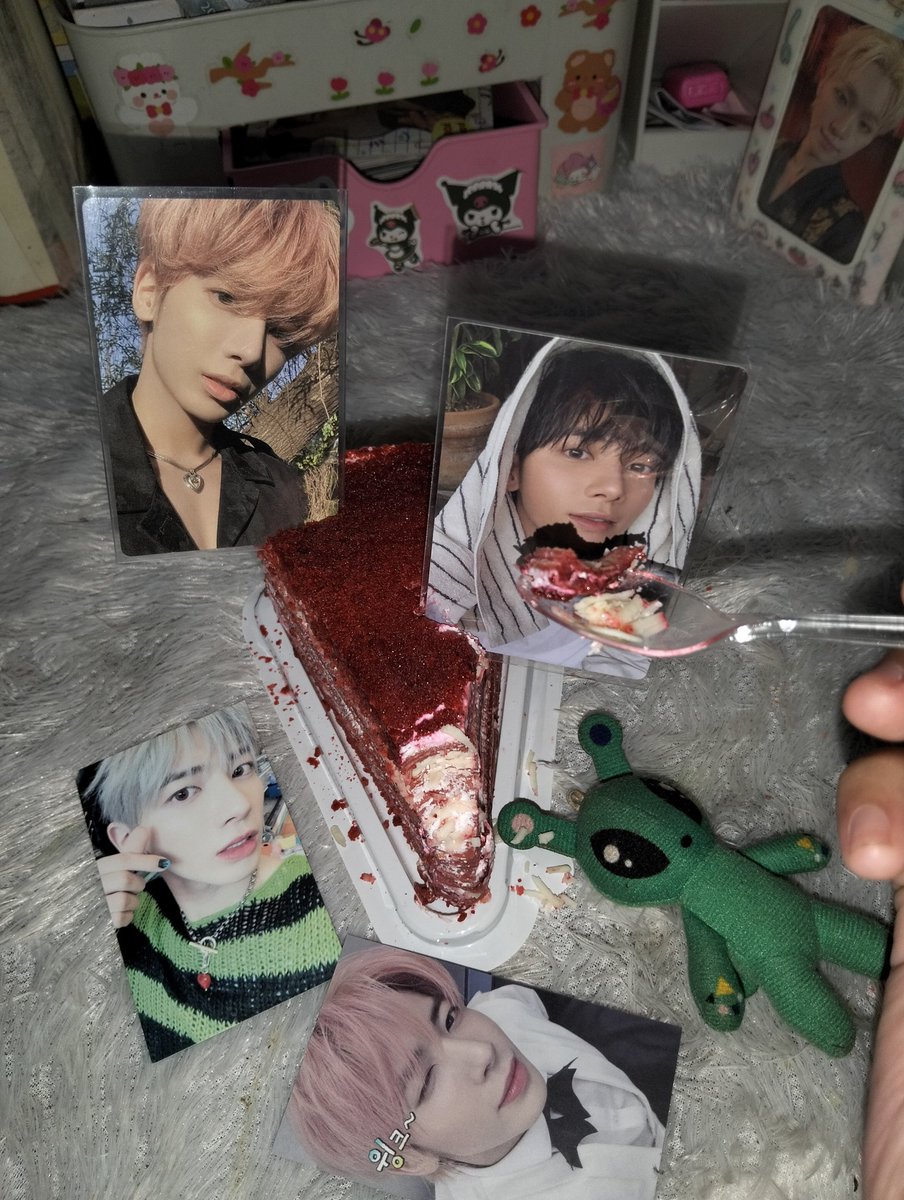 tori 🦫 tweet media