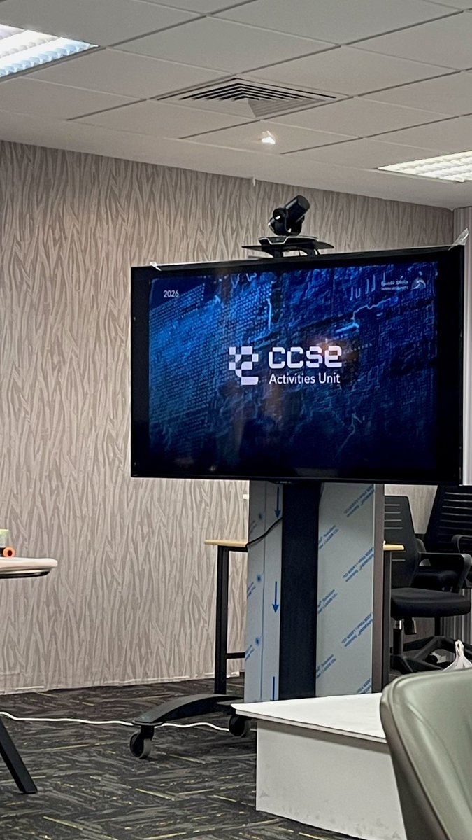 RAZAN 👩🏻‍💻. tweet media