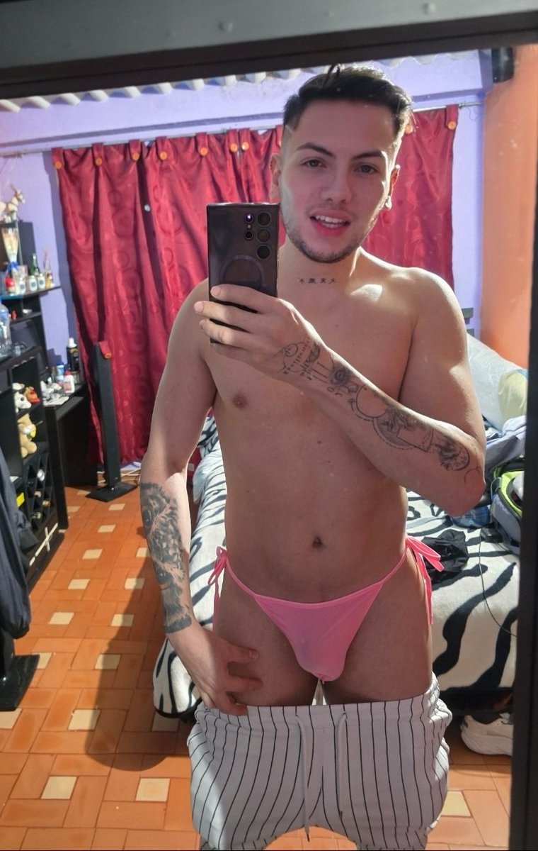 alejandro__202's tweet photo. Alguien para celebrar mi cumpleaños 🎂 ❓️ https://t.co/46hQMRgACY