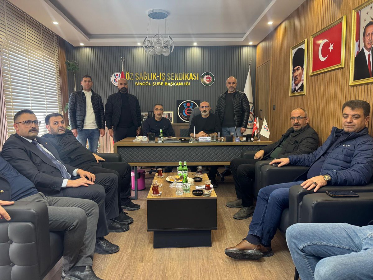 Genel Sekreterimiz Sayın <a href="/ErdemFadl/">Fadlı Erdem</a>  ile Teşkilatlardan Sorumlu Genel Başkan Yardımcımız Sayın Emre Kocaman’ı Şube Başkanlığımızda ağırlamaktan memnuniyet duyduk.
Sahada güçlü, teşkilatta diri bir sendika için birlikteyiz.<a href="/ozsagliksen/">Öz Sağlık-İş Sendikası</a> <a href="/devletsert/">Devlet Sert</a>