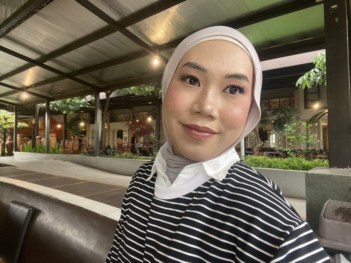 Ameliay_'s tweet photo. suka banget hasil makeup my lovely bestie tania 🥰🫶🏻🩷 https://t.co/YE8c2BN1xU