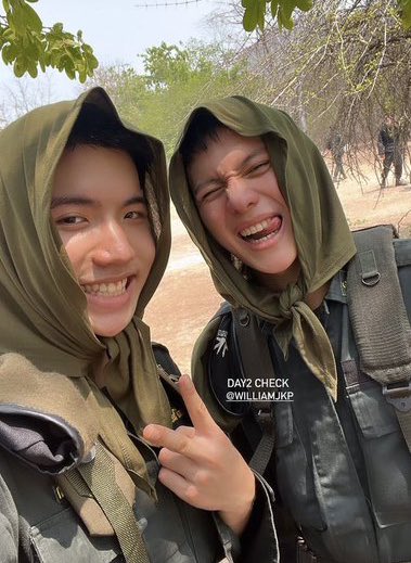 เมะหมูทอด กับ เคะกุ้งย่าง

#williamjkp #keenkeno