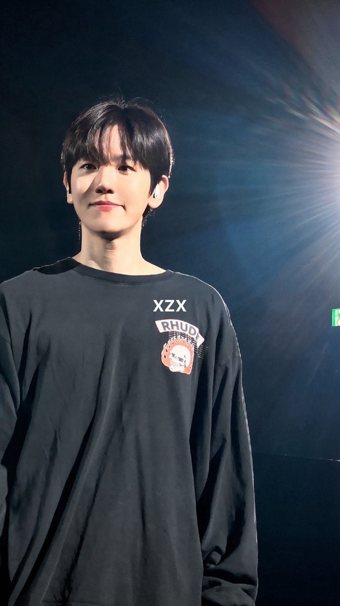 아이 똔강아ㅋㅋ 백순이처럼 생겨가지고 멀뚱멀뚱 귀엽게 모하는데 ~~♡