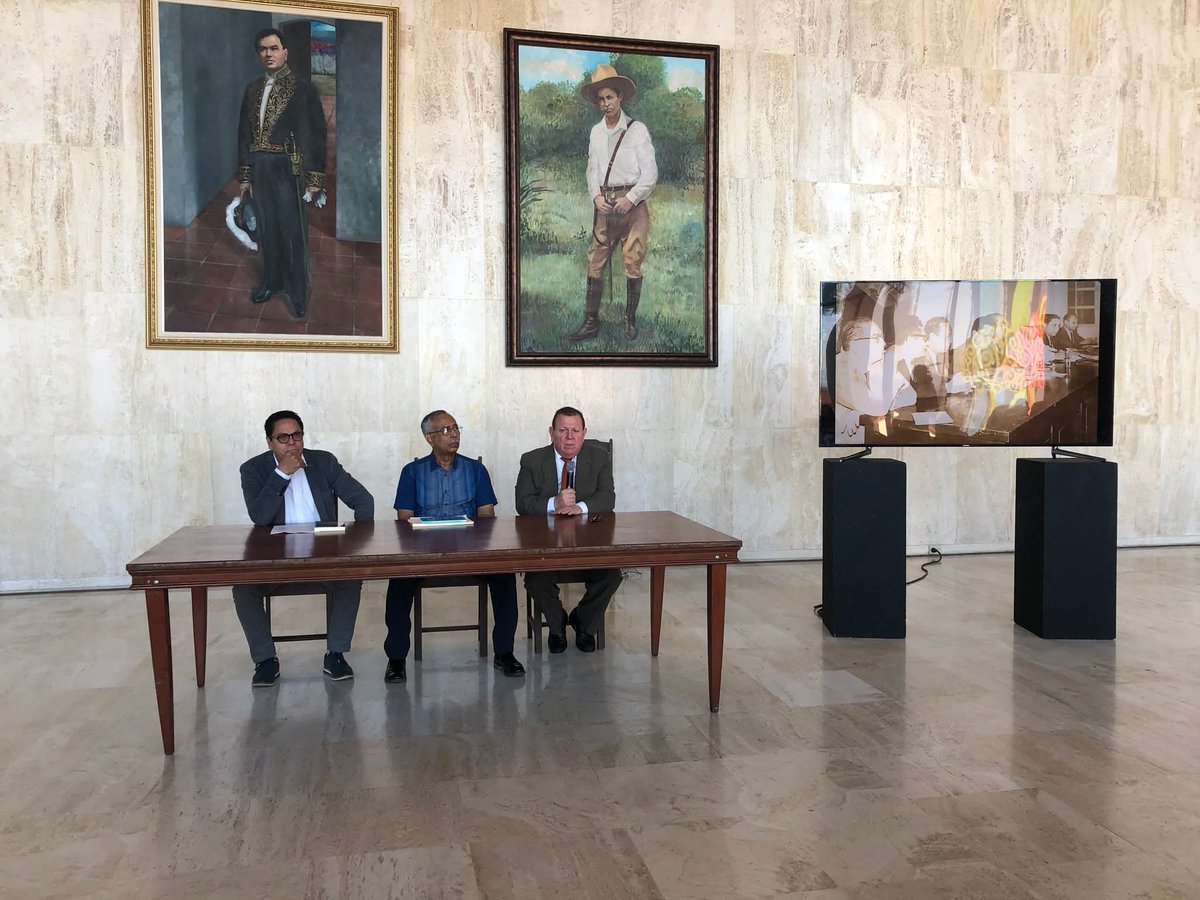 db_nicaragua's tweet photo. 📚✨ En conmemoración del centenario del natalicio del maestro y poeta Guillermo Rothschuh Tablada, se realizó un emotivo homenaje cultural en el Salón de los Cristales del TNRD, en Managua, destacando su invaluable legado a la educación y la literatura nicaragüense. 🇳🇮🎭
#TNRD https://t.co/gomxCPqT6U