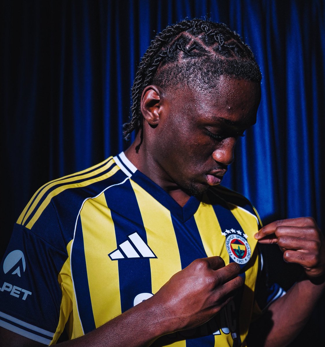 SİDİKİ CHERİF’İN SÖZLEŞME DETAYLARI ⤵️ 

📌 Madde 1 – Garanti Ücret (Yarım Sezon)

⚽️ Fenerbahçe, Sidiki Cherif’e yarım sezon için toplam 1.600.000 EURO garanti ücret ödeyecek.

💰 Söz konusu bedelin;
1️⃣ 1.100.000 EURO’luk kısmı, 5 (beş) eşit taksit halinde,
2️⃣ 500.000 EURO’luk