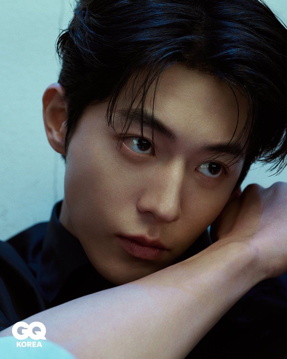 분위기 차이 뭐냐고 일단 얼굴이 열일함