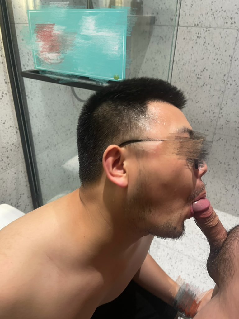 Sebastian tweet media