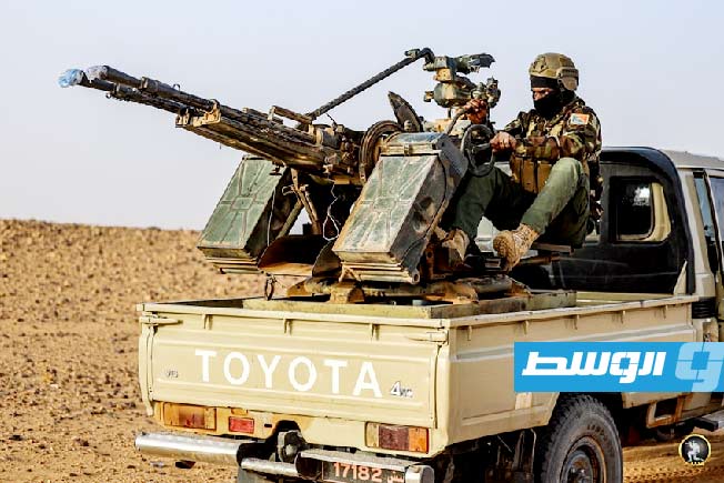 alwasatengnews's tweet photo. Khaled Haftar inspects positions of forces stationed around the Tummo border crossing with Niger
https://t.co/OqbuSDOul1 #Libya #ليبيا https://t.co/EixGUhDHYM