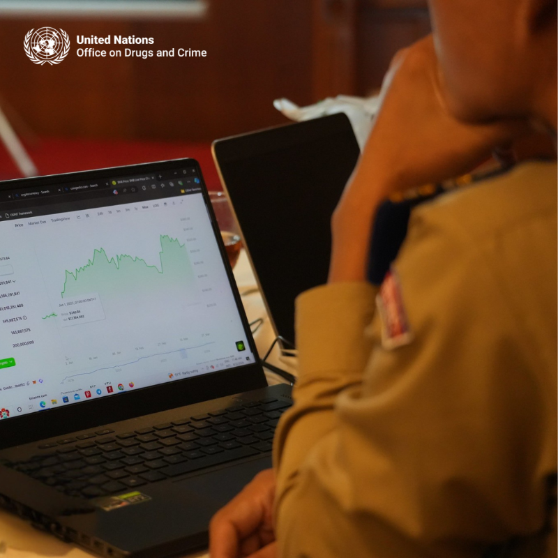 UNODC_OrgCrime's tweet photo. A single click can change a life, from fake job offers to friendly messages.

Traffickers exploit digital spaces to target vulnerable people every day.

We support investigators to fight back online, rescue victims and bring perpetrators to justice.

#EndHumanTrafficking