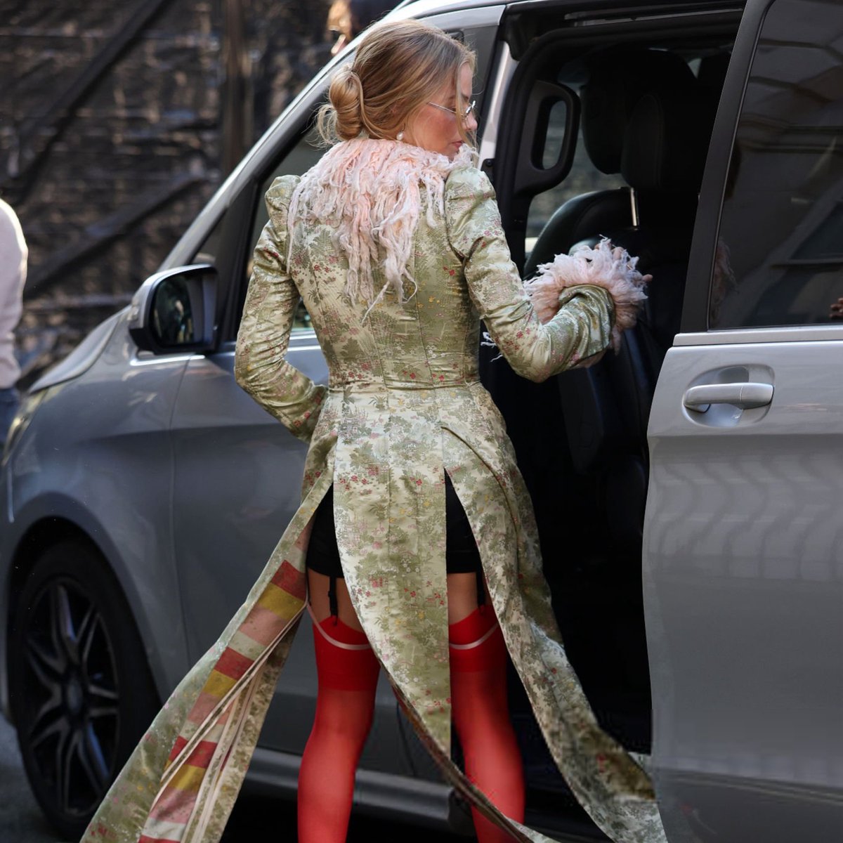 MARGOT ROBBIE, YOU'RE SO ICONIC