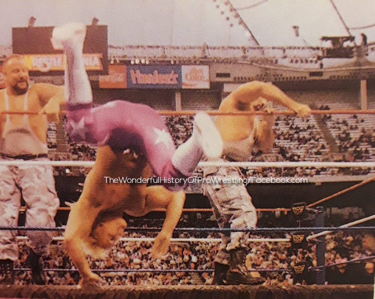 maskedwrestlers's tweet photo. 80s / 90s WWF PPV Dark Matches - maybe we’ll see some more one day? #WWEVault https://t.co/9qYrNhhMHT