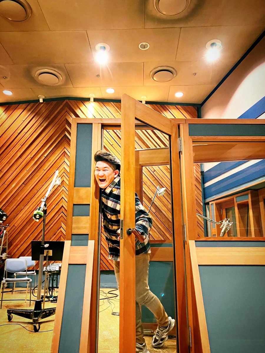 素敵なサウンドに触れました
幸せになる音。
自分から生まれたメロディがこんなにも優しくなるのかと感動でした

音楽はやっぱり楽しい💫

#SoundInn
#レコーディング