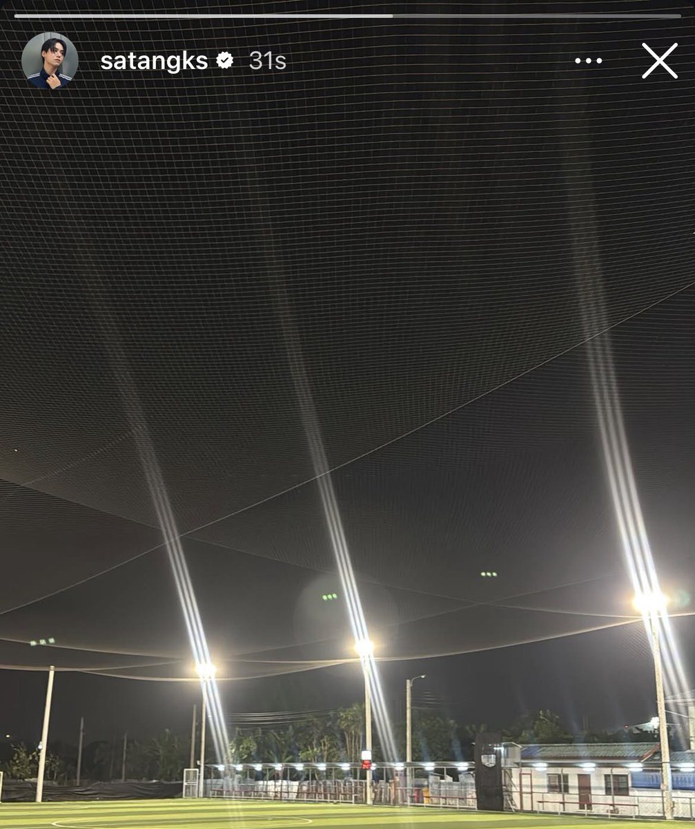 stuckonana's tweet image. นักเตะแข้งสายฟ้า พร้อมจะเตะพวกเพี้ยน ๆ แถวนี้แล้ว ⚽️⚡️🌪️

#satangks