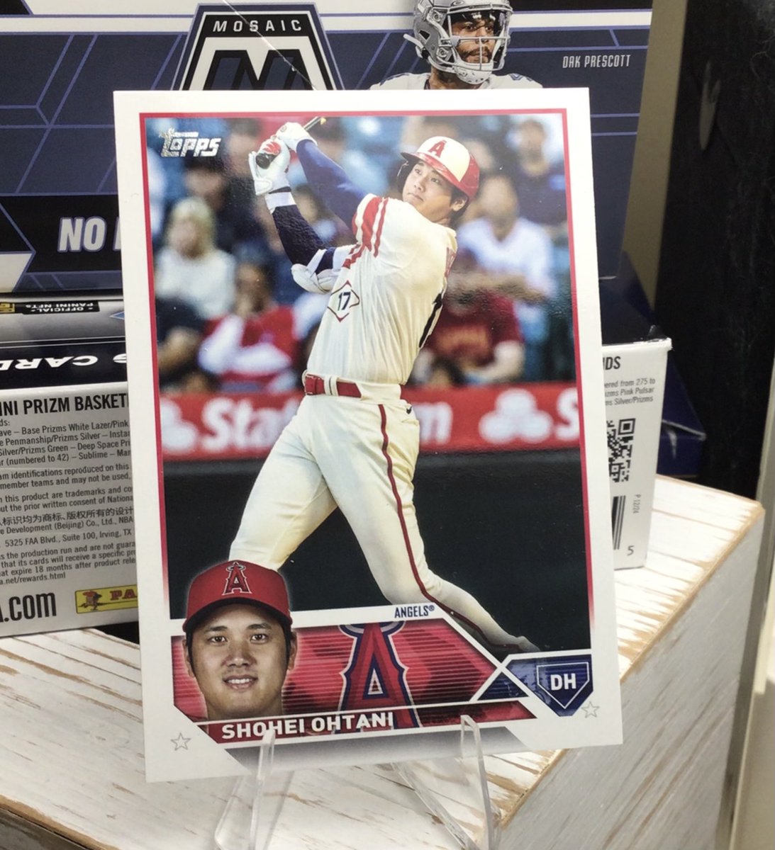 du47222292's tweet image. Last giveaway- Topps Ohtani Card
Repost + Follow + Like
Ohtani opening day starting pitcher? Or Yosh?
#Giveaway #Topps #thehobby