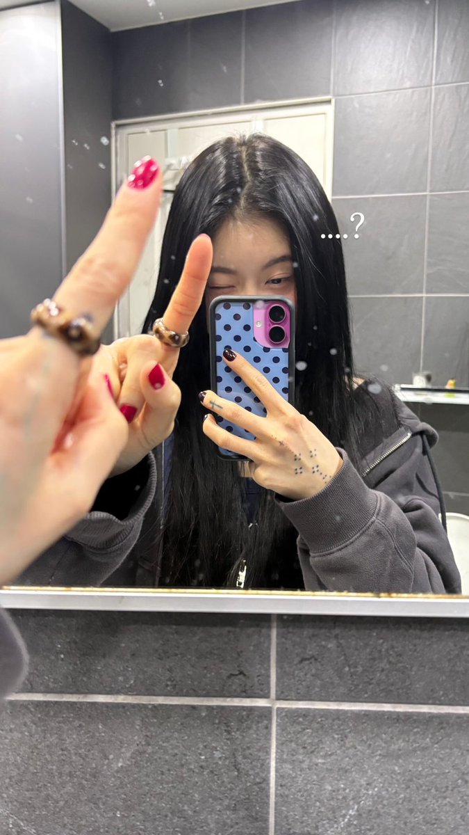 손이너무어른여자라서힘듦..//