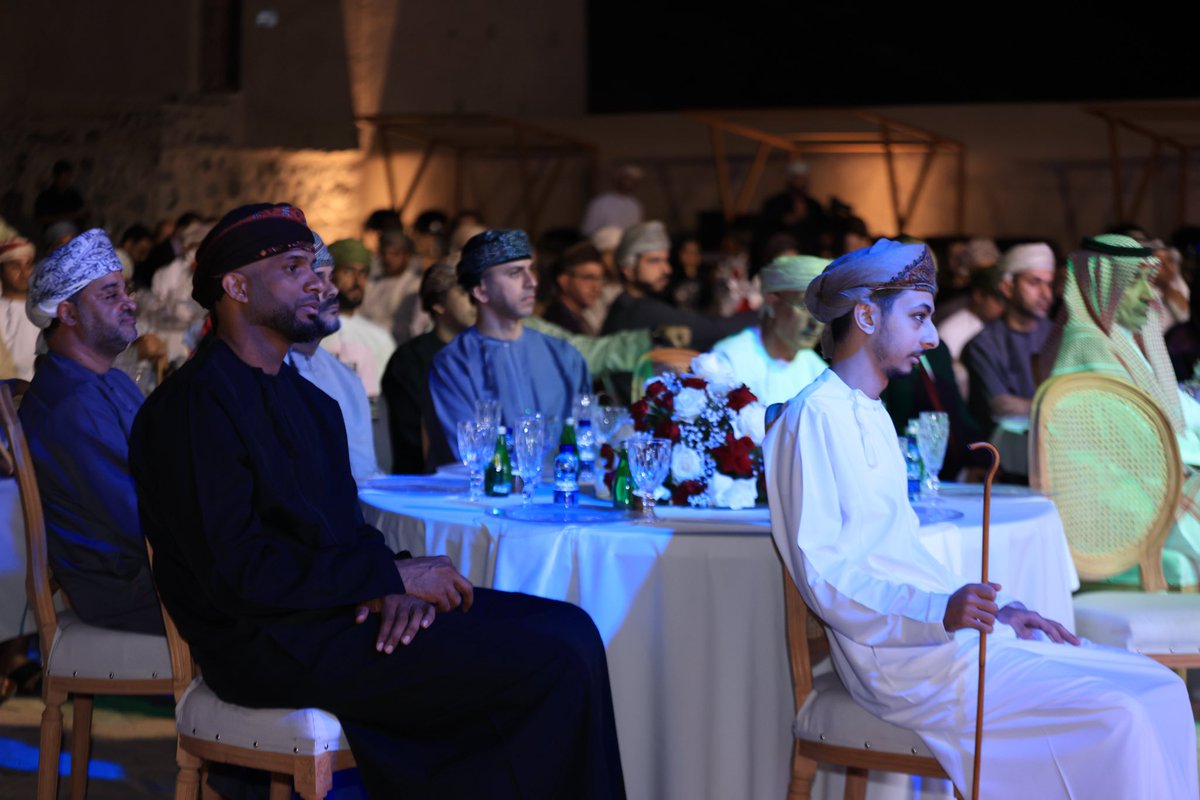 SamailEF's tweet photo. جانب من حفل العشاء الذي أقيم في #حصن_سمائل

#ملتقى_سمائل_الاقتصادي الثالث
#سمائل_تبتكر
#اقتصاد_سمائل
#شباب_سمائل
#ريادة_الأعمال_عمان
#ابتكار_سمائل https://t.co/6HPy5aQcIr
