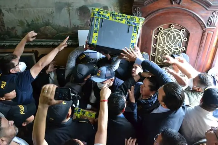 monymm2025's tweet photo. #EleccionesCANGTSE aquí si votan todos los agremiados.
¿Se recuerdan del abuso de poder del Ministerio Público en el TSE?
Pues hoy en el CANG se elige Tribunal Electoral del CANG #Planilla1 #UxD 🚩 https://t.co/BdHELEVJ0O