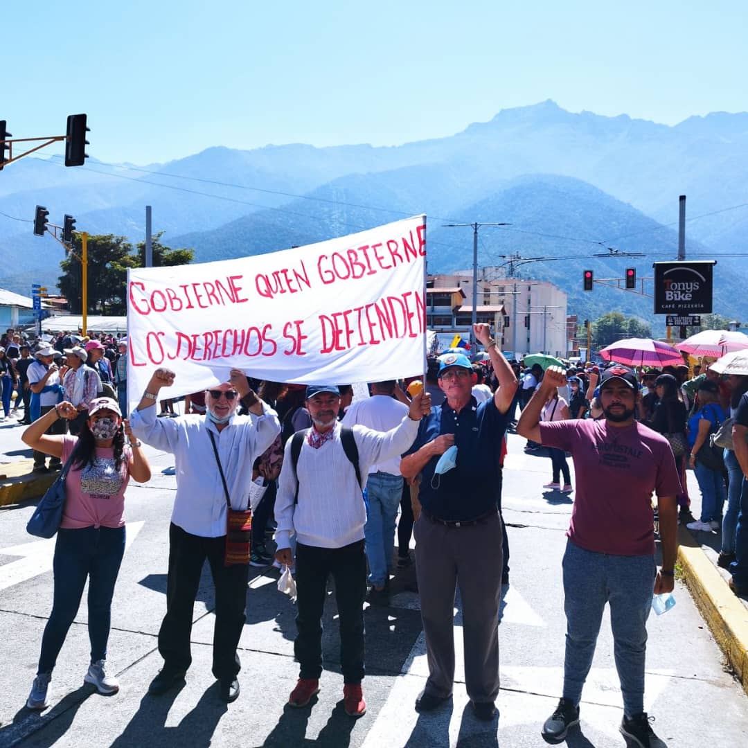 ArgeliaLayaPCV's tweet photo. Hoy falleció nuestro camarada y sec. politico Moisés Pernia, un comunista ejemplar que hasta el final de su vida luchó por la causa obrera desde el movimiento proletario. Especialmente como abogado laboral y sindicalista en la ULA.

¡Honor y gloria a su memoria! https://t.co/M5L725GwKJ