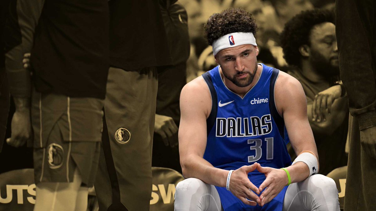 BrickCenter_'s tweet image. Klay Thompson left Golden State to join a contender and they traded EVERYBODY 😭