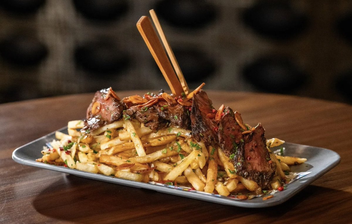 Tim Newcomb tweet media