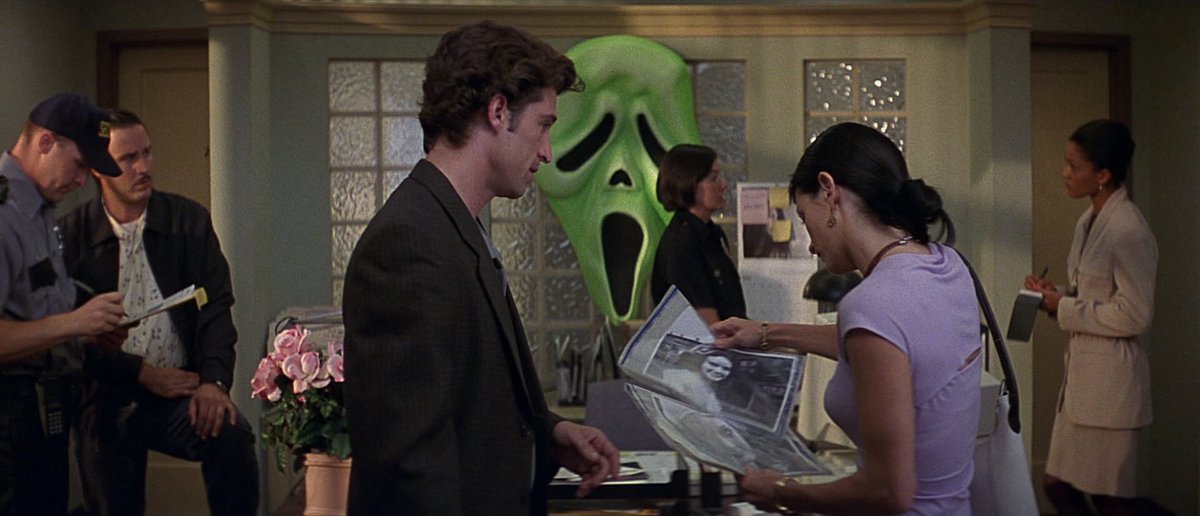 finalboytristan's tweet photo. I always dreamed of owning the green mask sculpture that hangs up at the STAB 3 office in SCREAM 3. https://t.co/MjjkcRA0Ei
