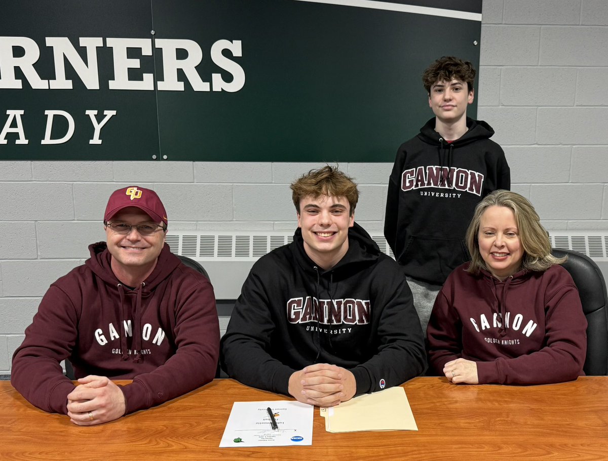 Mike Hayes tweet media